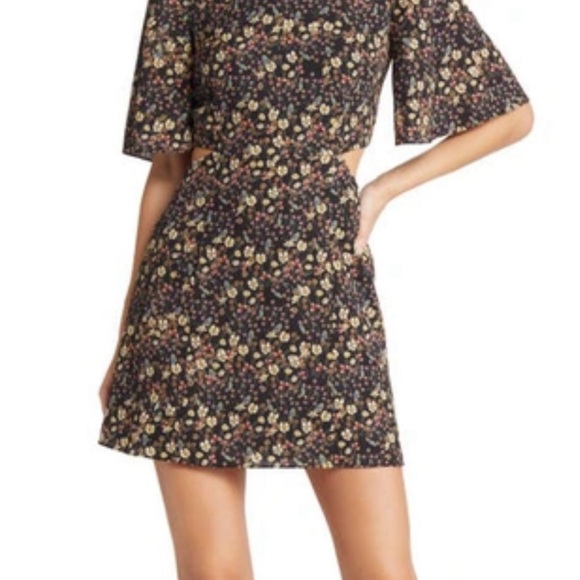 French Connection Dresses & Skirts - French Connection Bell Sleeve Mini Dress